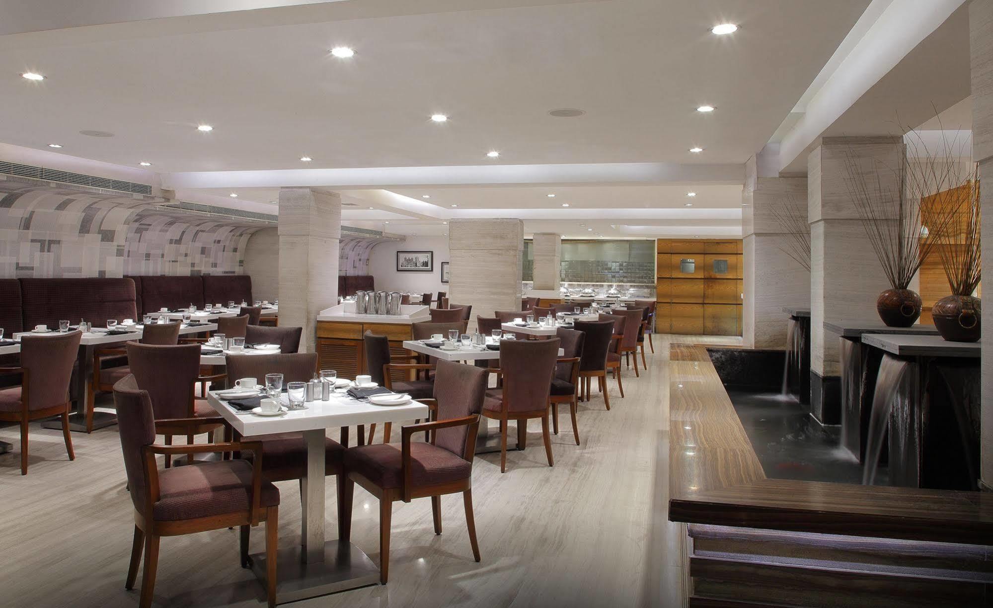 מומביי Hiltop Hotel מראה חיצוני תמונה
